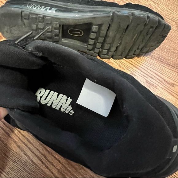 Nike Air Max 2017 Triple Black Running Shoes - Size 11 - Picture 6 of 14